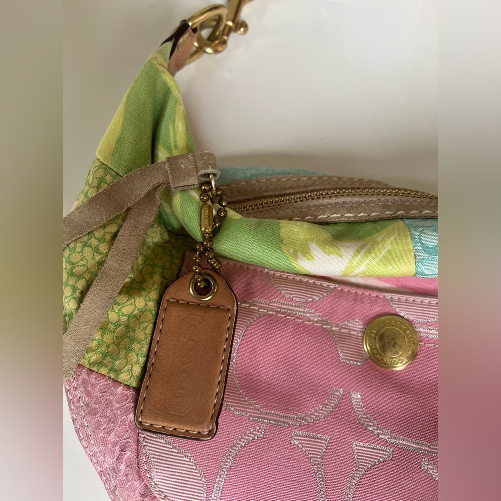 COACH Vintage Y2K multicolor Patchwork Bag – Pastel, Small & Chic - Picture 11 of 17